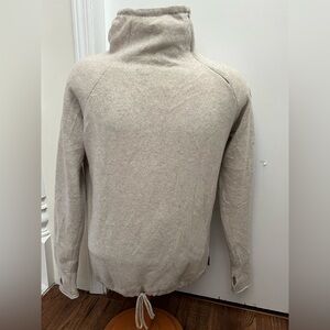 Quality HOLEBROOK SWEDEN Windproof 1/4 Zip Wool Sweater. 
Men’s size Large.